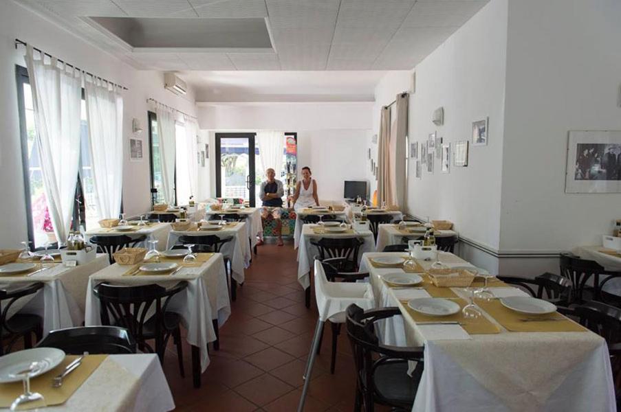 Hotel Annarita Rimini Bagian luar foto