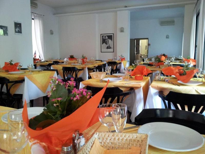 Hotel Annarita Rimini Bagian luar foto